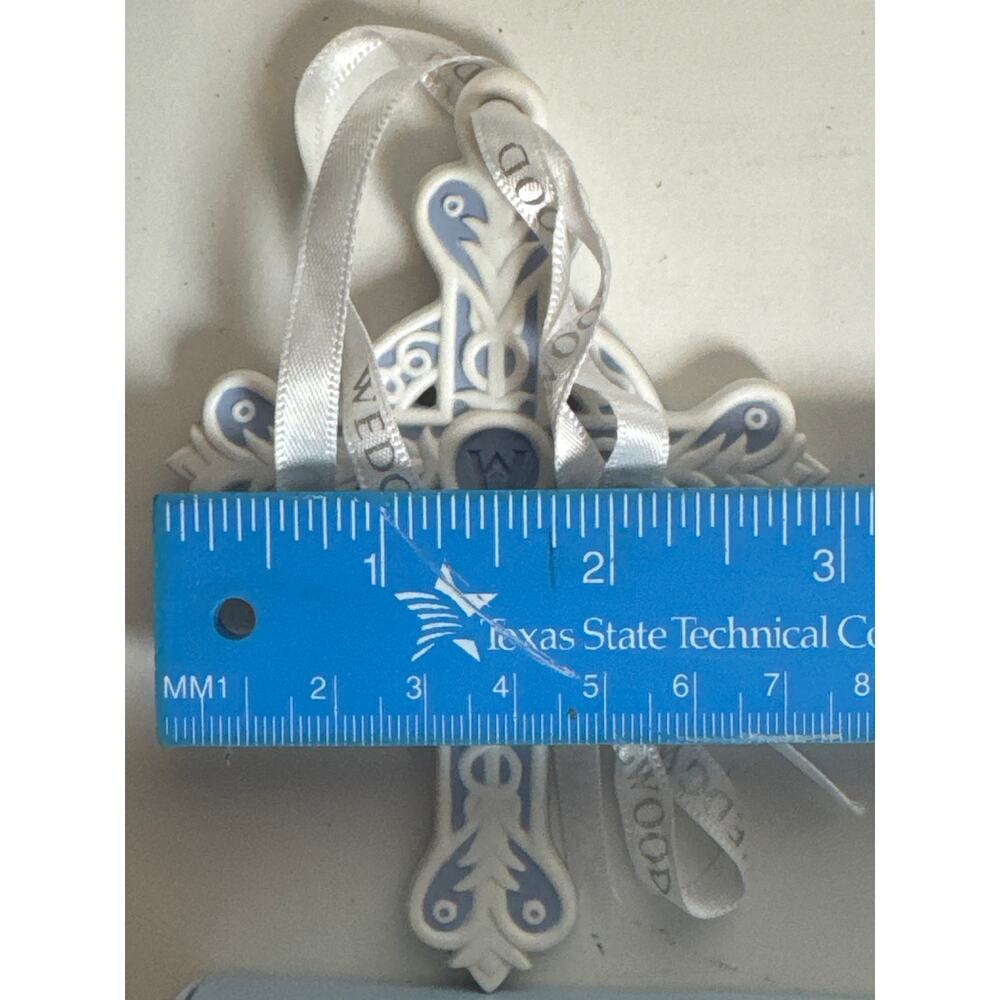 NEW Wedgwood Decorative Cross Ornament 2010 Jasperware White Blue Easter - Picture 7 of 7